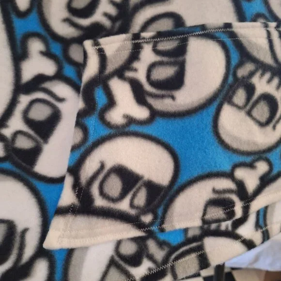 Handmade Kids Fleece Skull Poncho W Pocket & Hood Car Seat Blue Black White - Picture 13 of 15